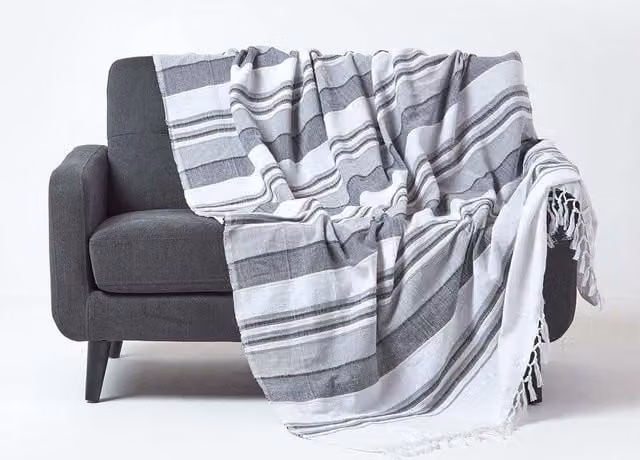 Homescapes Morocco Striped Cotton Woven Throw in Grey, W/D/H: 225 x 255 cm