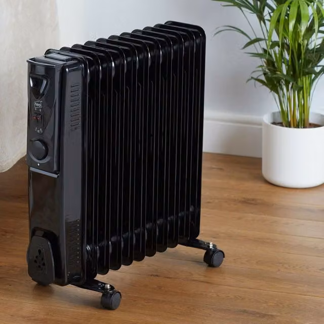 Neo 2500W Electric Oil Filled Freestanding Radiator in Black