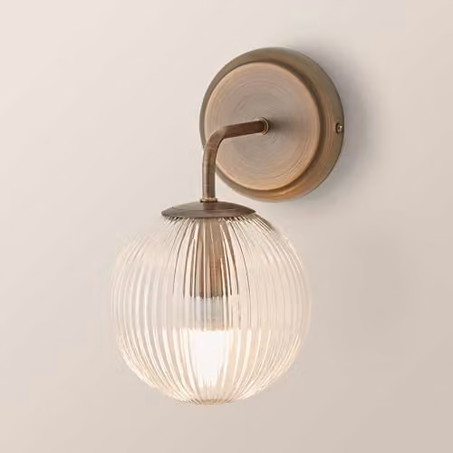 ValueLights Kempton Single Arm Wall Light with Ribbed Glass Sphere Shade in Brushed Brass – 2