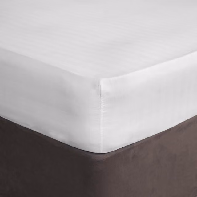 Brentfords White Satin Stripe Microfibre Fitted Bed Sheet, W/D/H: 200 x 200 cm