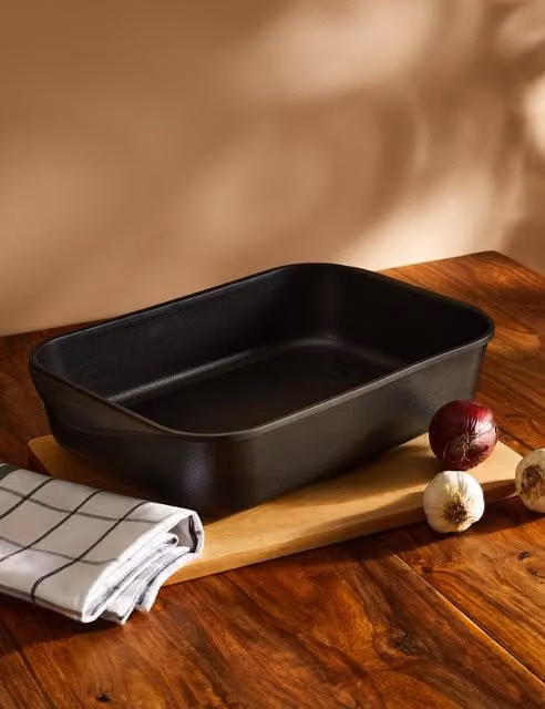 M&S Large Cast Aluminium Roaster in Anthracite Grey