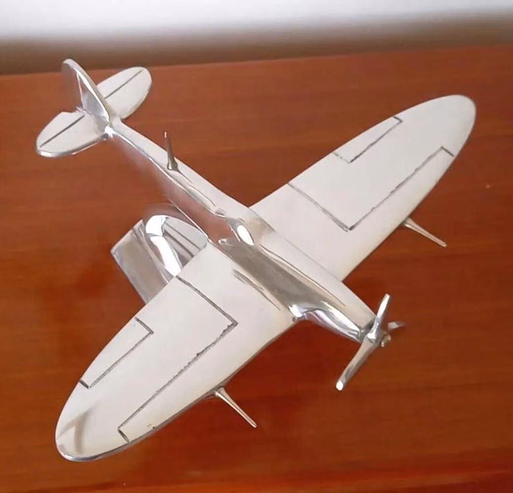 Inspirational Gifting Silver Spitfire Aeroplane Aluminium Ornament – 2