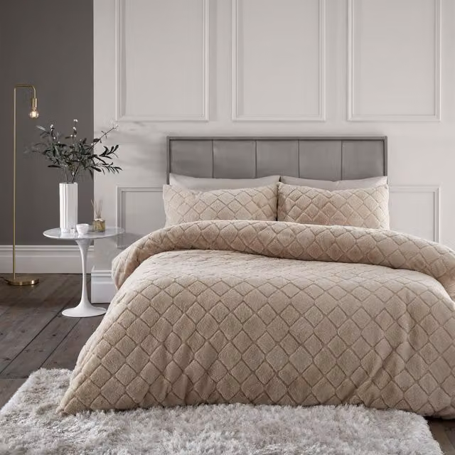 Catherine Lansfield Cosy Diamond Faux Fur Duvet Cover Bedding Set in Beige
