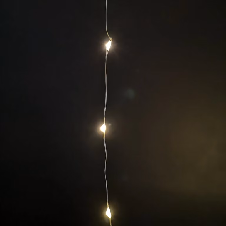 Samuel Alexander Premier MicroBrights 100 LED Christmas Lights, Warm White, 5m, Battery Operated with Timer for Indoor and Outdoor Use