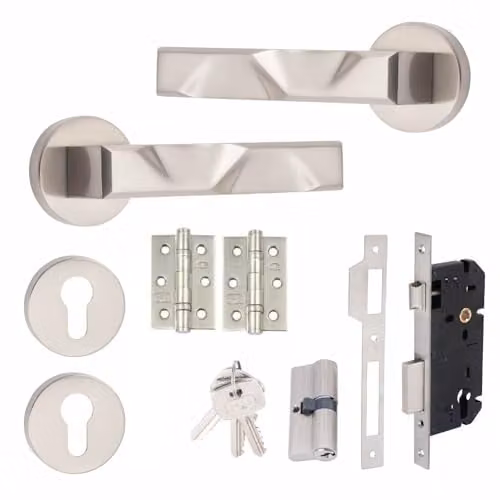 Golden Grace Nova Euro Lock Door Handles in Chrome Silver