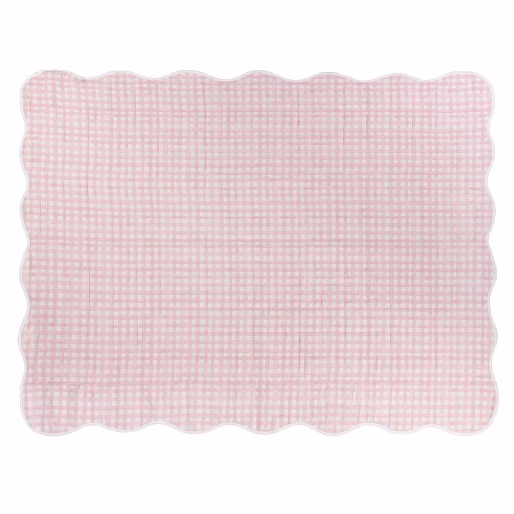 Furn Scalloped Quilted Bedspread in Pink, Double – 2