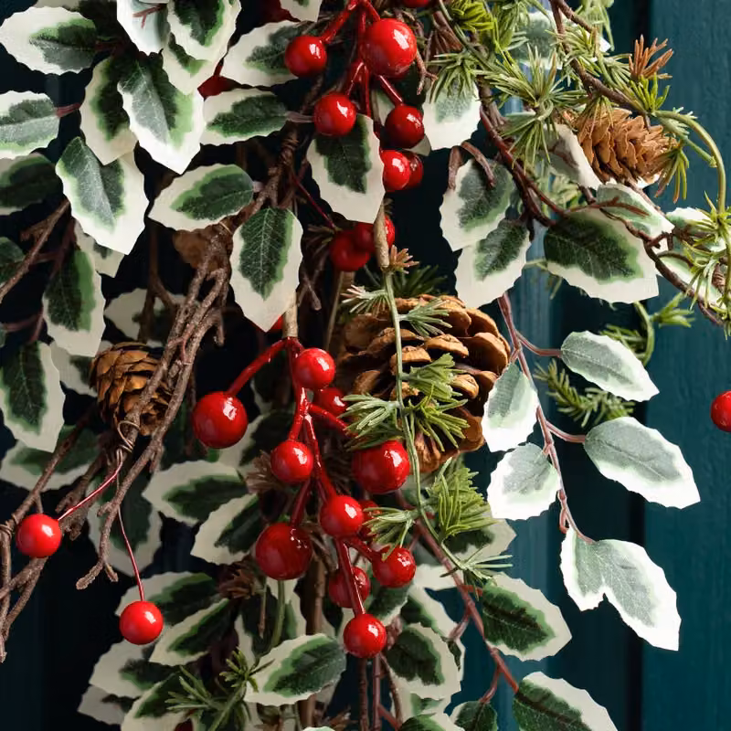 Scottish Everlastings Ltd Green and Red Variegated Leaf and Berry Teardrop Wreath Swag, 70 cm – 3