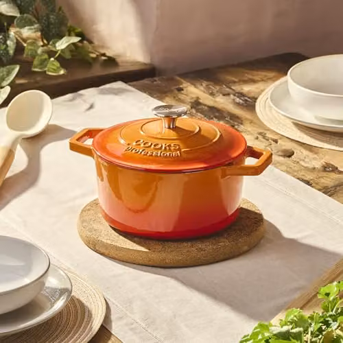 Cooks Professional Enamelled Cast Iron Casserole Dish with Lid and Handles, Orange, 2.8 l – 2