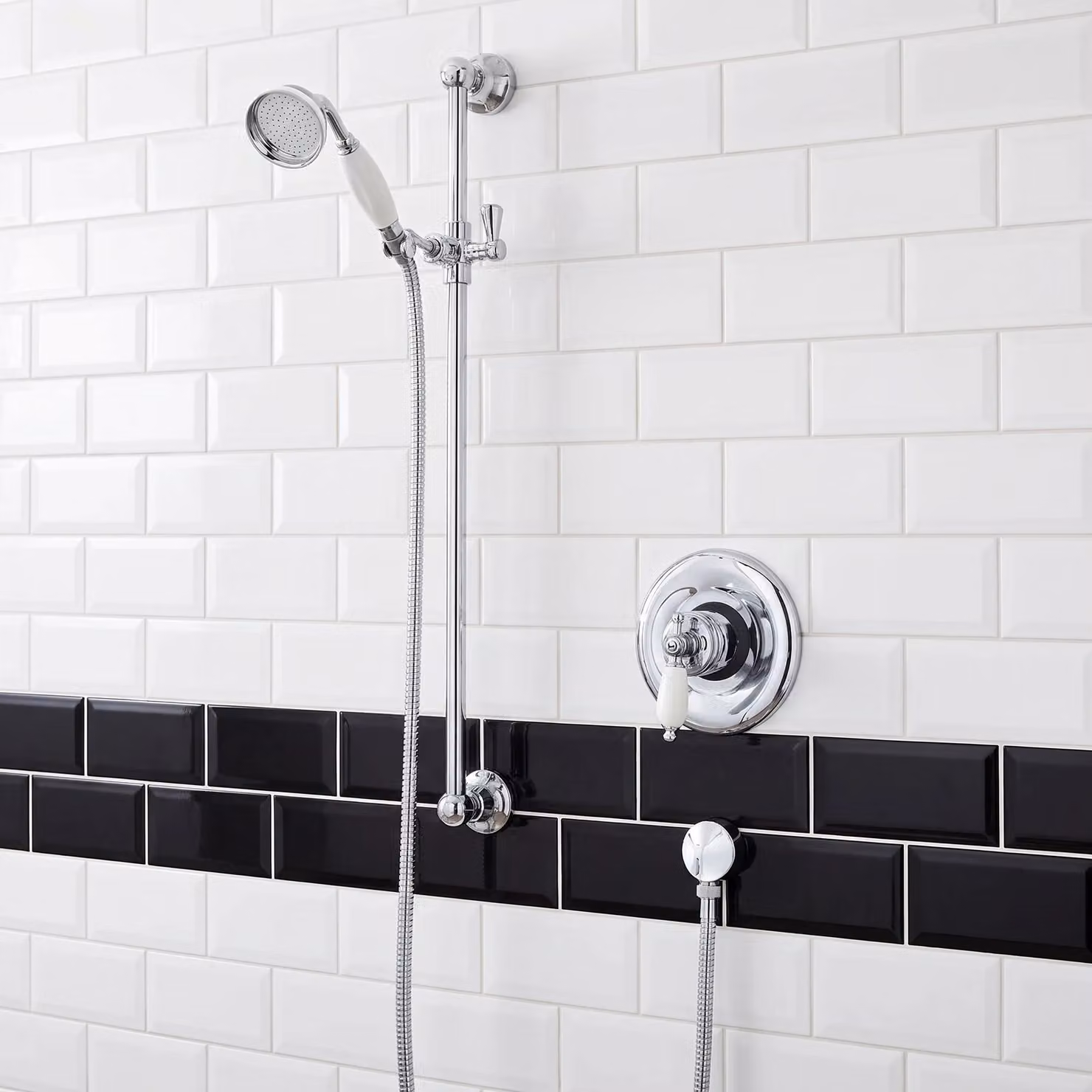 Balterley Traditional Slide Rail Shower Kit with Outlet Elbow in Chrome, White and Silver – 2