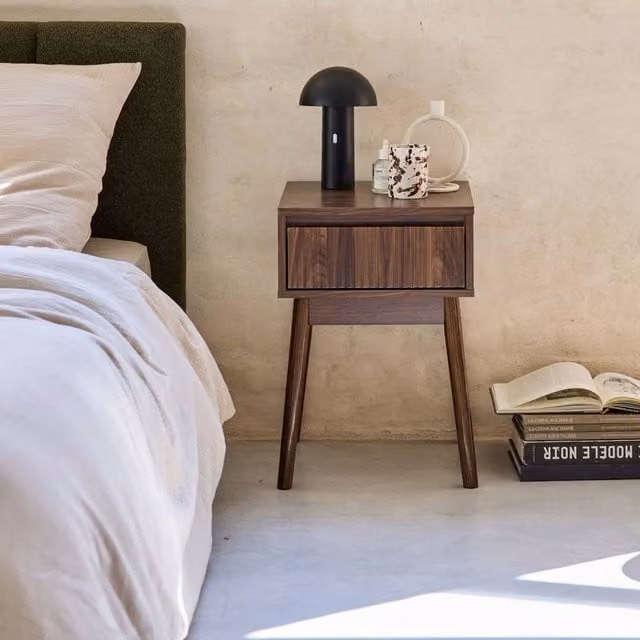 sweeek Scandinavian Style Wood Bedside Table with One Drawer in Dark Brown, W/D/H: 39.0 x 39.0 x 55.4 cm – 1