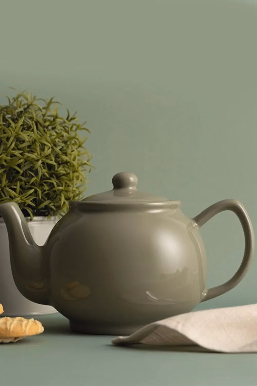Rayware Kensington Betty Shape Sage Green Ceramic Teapot, 1.1 l – 3