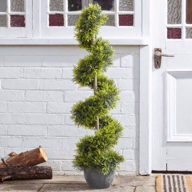 Garden Mile 120cm Twirl Artificial Topiary Tree in Green