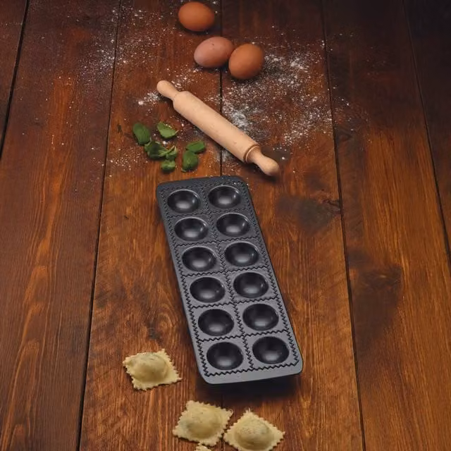 KitchenCraft World of Flavours Italian Non-Stick Silicone Ravioli Mould - Black