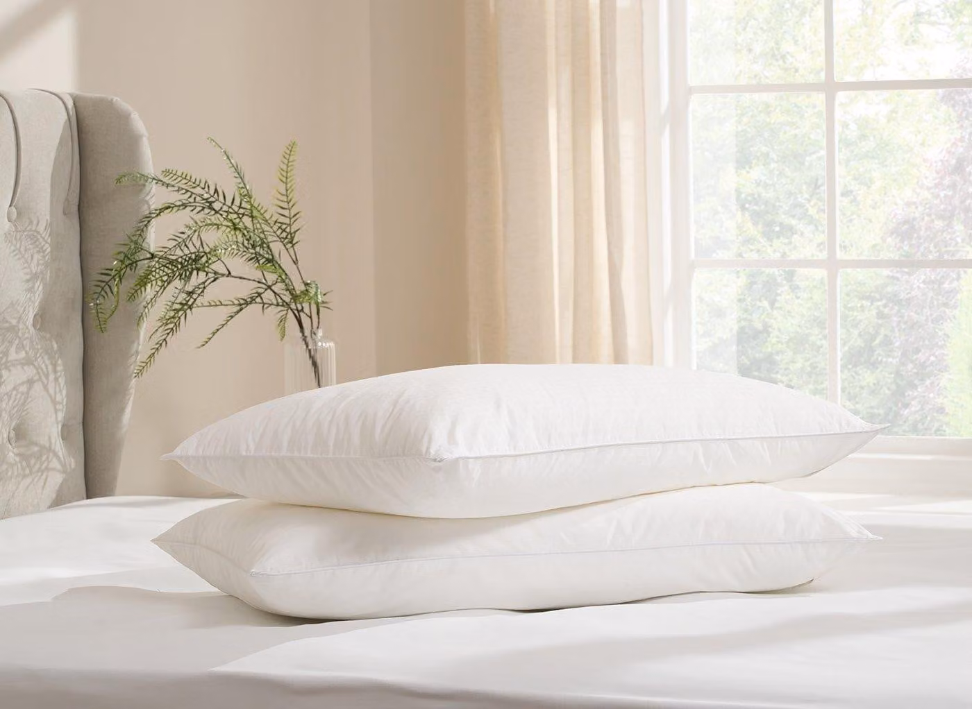 TheraPur Cool Fibre Pillow Pair in White, Soft Microfibre, Allergy Friendly and Cooling for Adults
