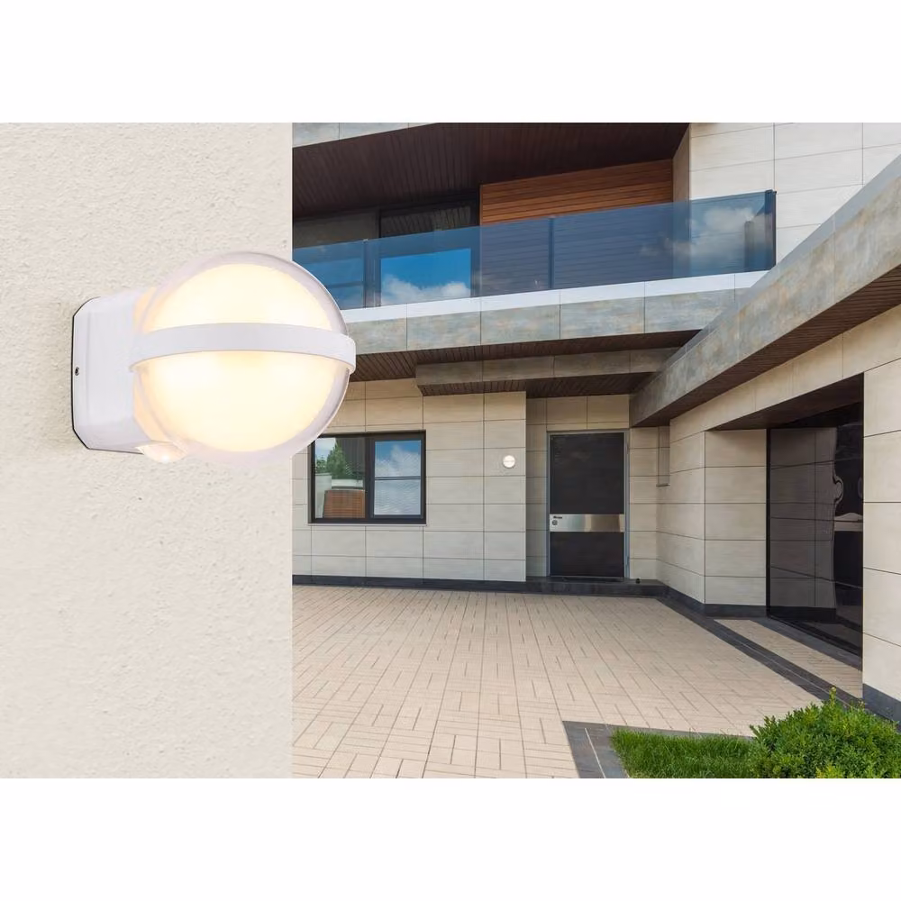 Netlighting Illi Outdoor LED Globe Wall Lamp, White Matt, IP54, Warm White 3000K – 5