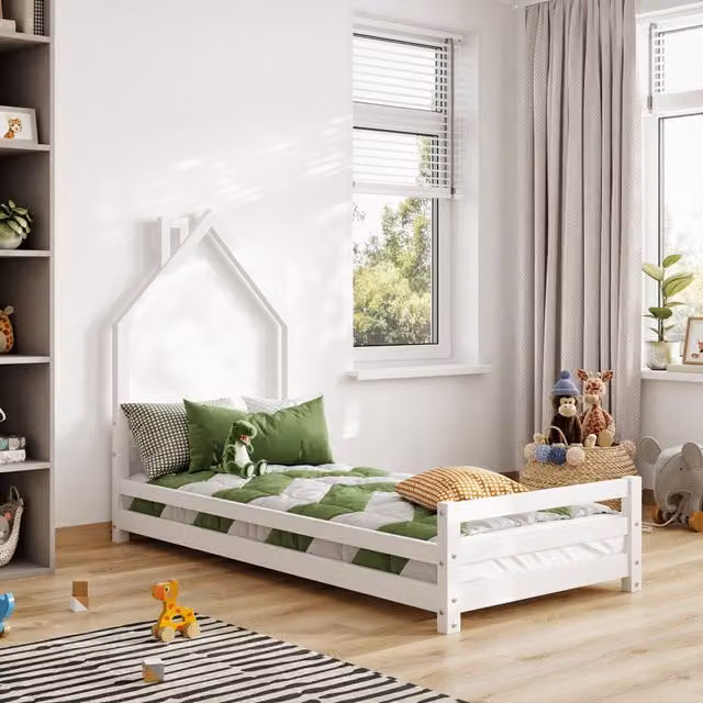 Flair White Lacquered Solid Pine House Frame Childrens Bed, W/D/H: 90 x 190 cm