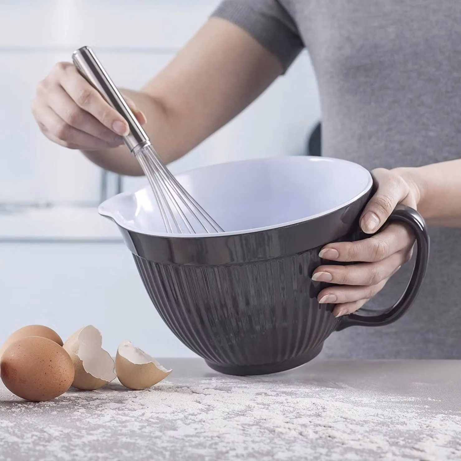 Zeal Melamine Mixing Bowl and Batter Jug with Pouring Spout and Non-Slip Base, Grey – 2
