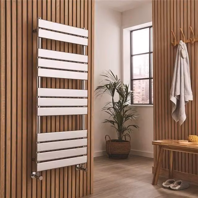 Clifton Chrome Vertical Bathroom Towel Radiator in Silver, H x W: 120 x 60 cm – 1