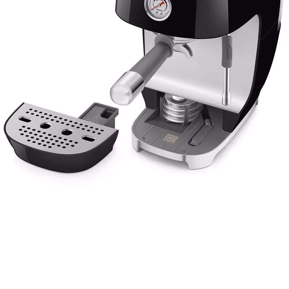 Smeg Espresso Coffee Machine with Cold Brew Function in Black – 3