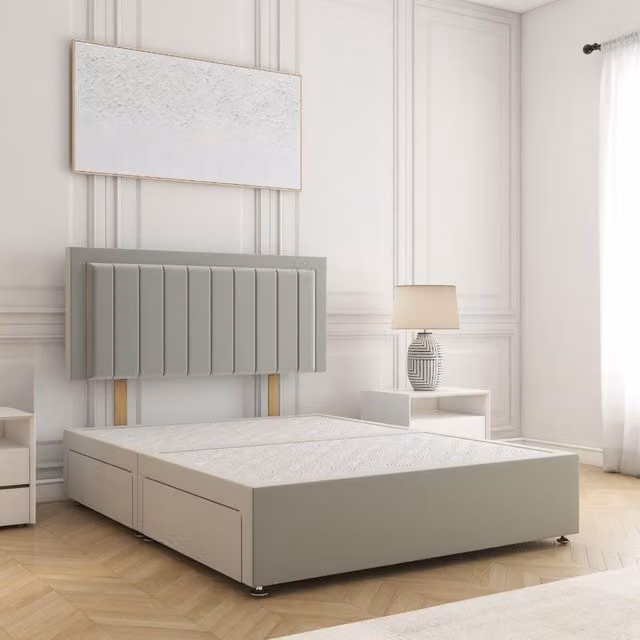 BSSPOKE Zarah Super King Divan Bed Set in Silver Plush Velvet with 24 inch Headboard and 4 Drawers, W/D/H: 200 x 200 x 61 cm