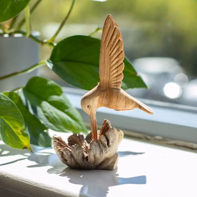 Serenityy Handmade Natural Wood Carved Hummingbird Tabletop Ornament in Brown – 1