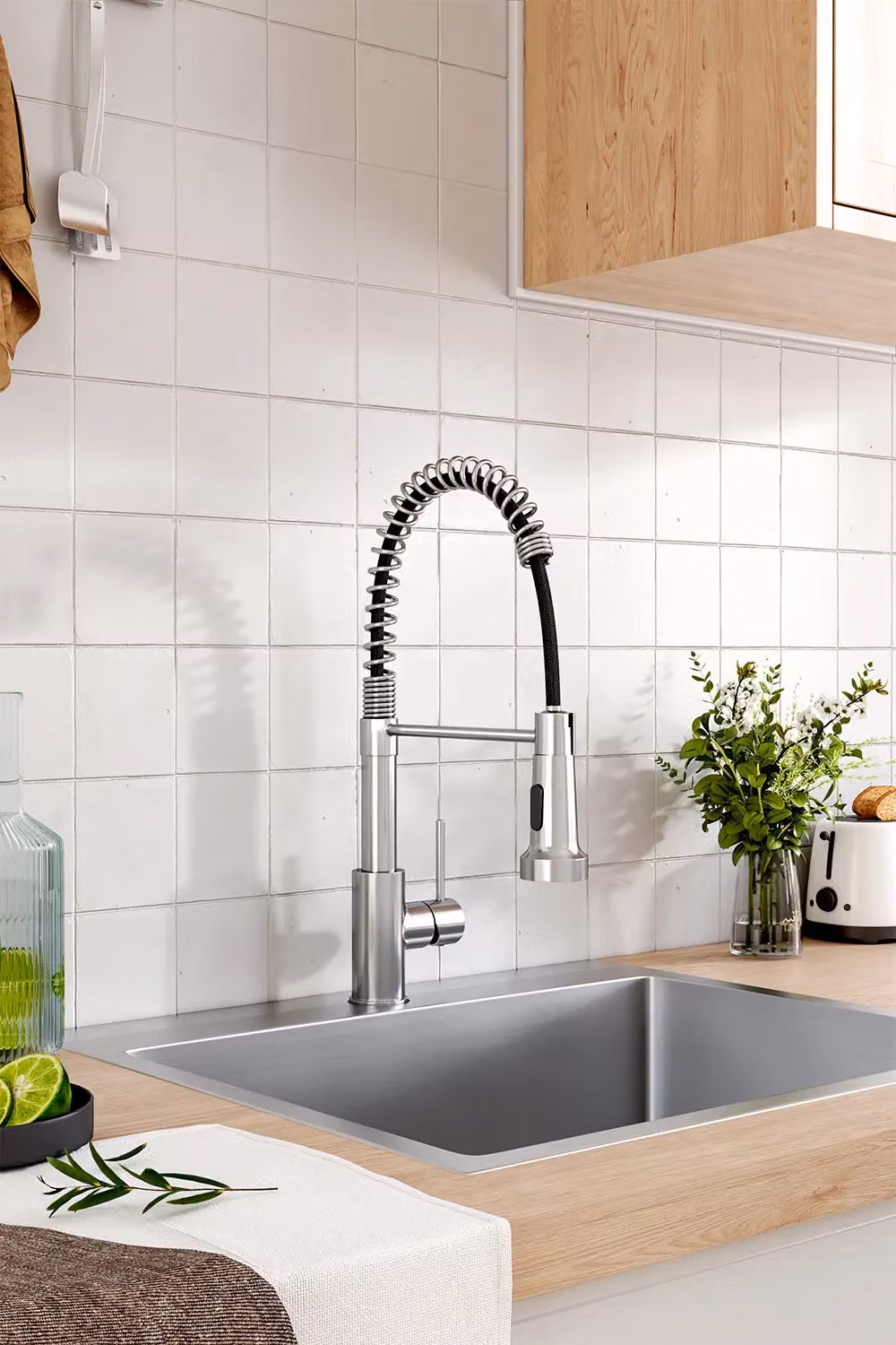 H&O Direct Stainless Steel Swivel Pull Out Kitchen Faucet in Silver – 2