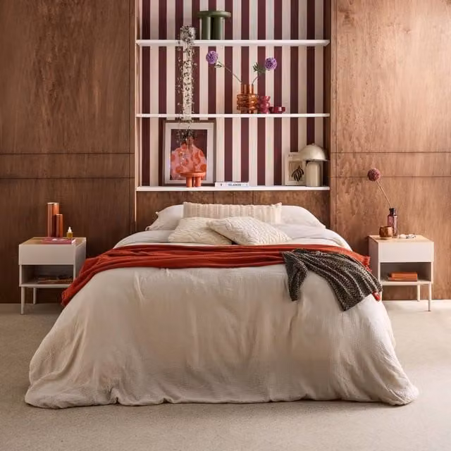 sweeek Set of 2 Modern Bedside Tables in Beige with Metal and Wood Decor, featuring 1 Door and 1 Niche, W/D/H: 40 x 40 x 40 cm