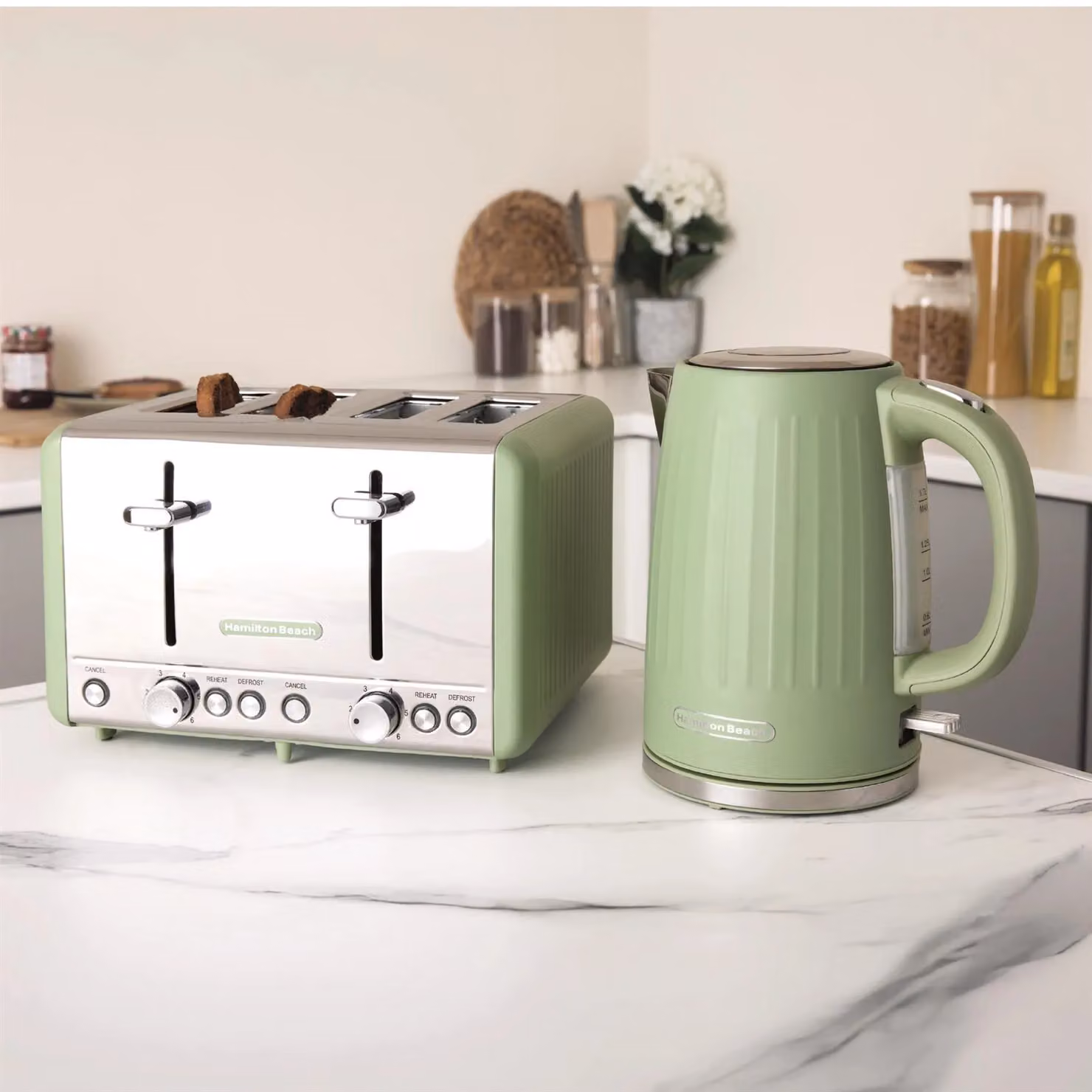 Hamilton Beach Harmony 4 Slice Toaster in Matcha Green – 2