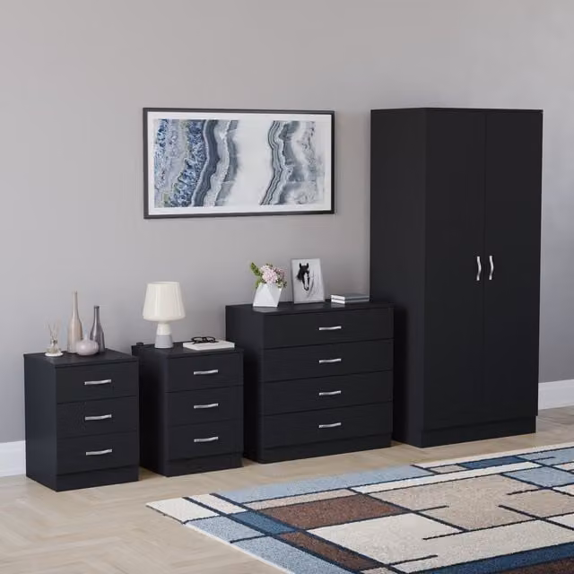 Vida Designs Riano 4 Piece Modern Bedroom Set in Black