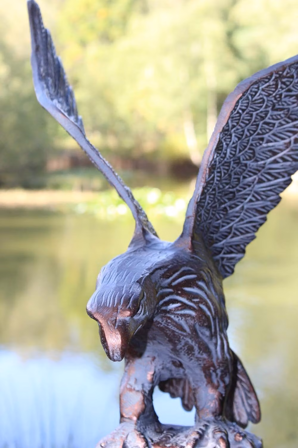 Inspirational Gifting Eagle Swooping Garden Sculpture Ornament Statue in Bronze Effect Aluminium, Height: 52 cm – 4