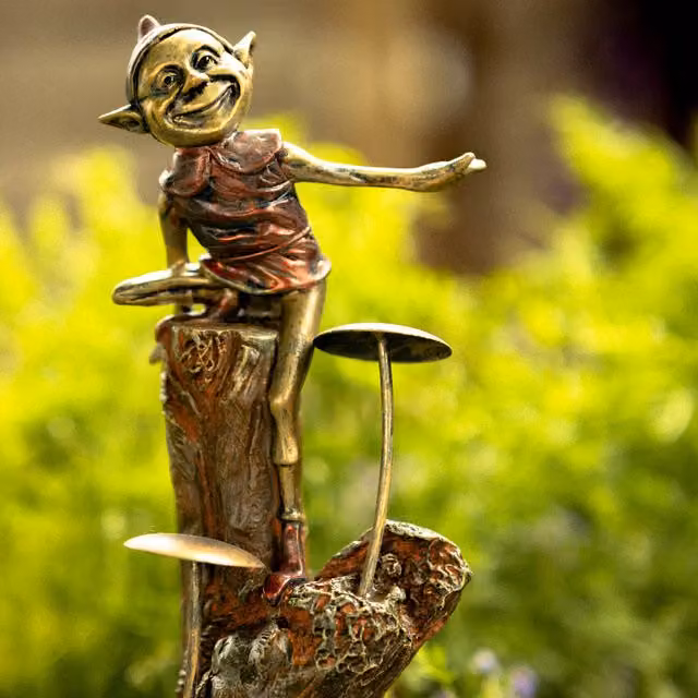 Garden Mile Elf Mushroom Tabletop Garden Ornament in Bronze Effect Metal