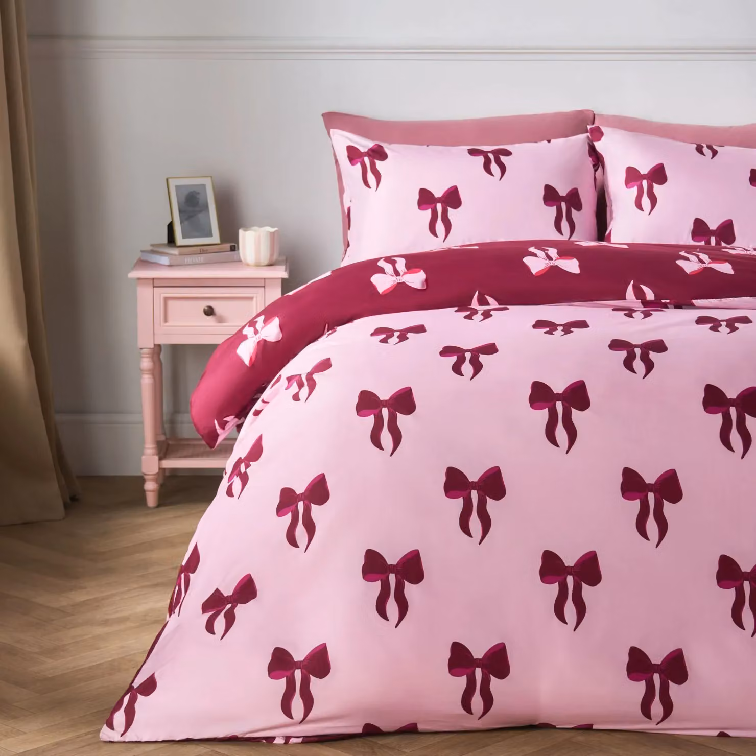OHS Reversible Bow Printed Microfibre Single Duvet Cover and Pillowcase Set in Pink and Red, Duvet Cover: 135 x 200 cm, Pillowcase: 48 x 74 cm – 6