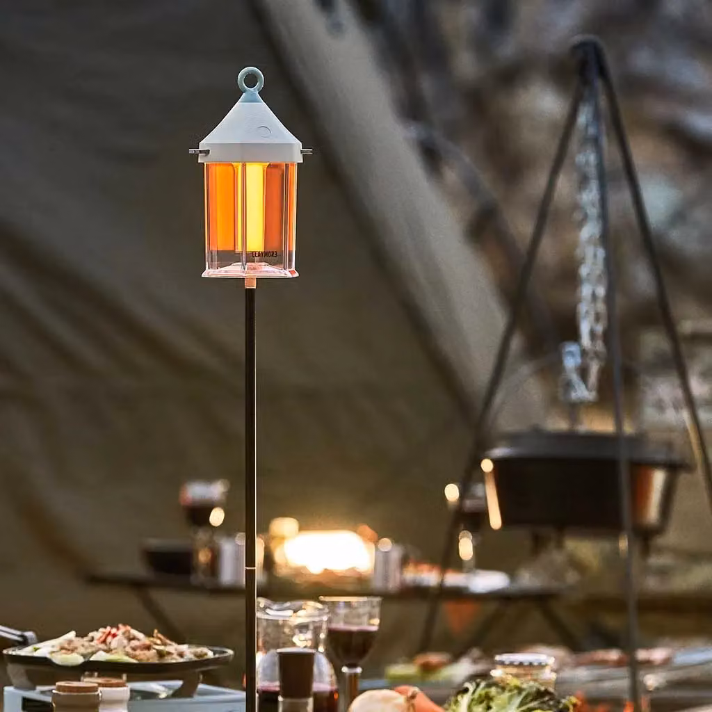 Claymore Cabin Lantern in Beige - Rechargeable Portable Outdoor Garden Lamp with 640 Lumens and Touch Control – 7