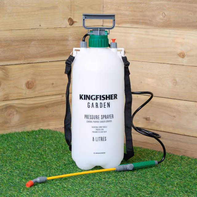 Samuel Alexander 8 Litre Manual Garden Pressure Sprayer with Shoulder Strap and Lance, White – 2