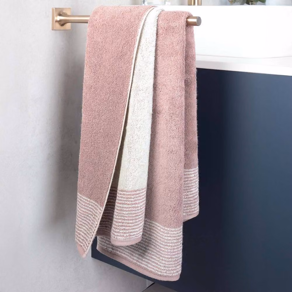Cawo Pack of 3 Luxury Two-Tone Fluffy Cotton Terrycloth Towels in Purple and Pink – 2