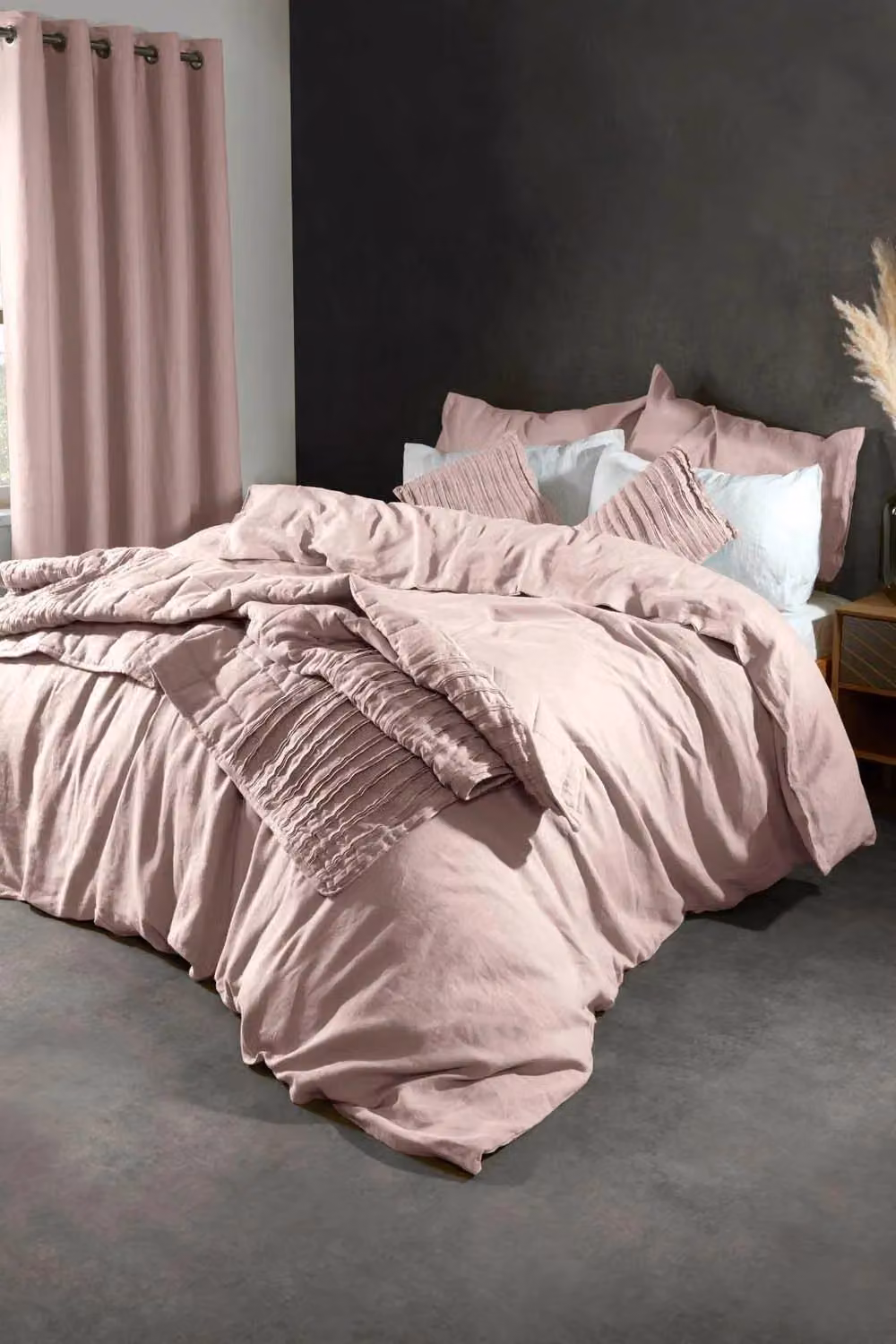 Lazy Linen Pure Washed Linen Duvet Cover in Pink, Double – 3
