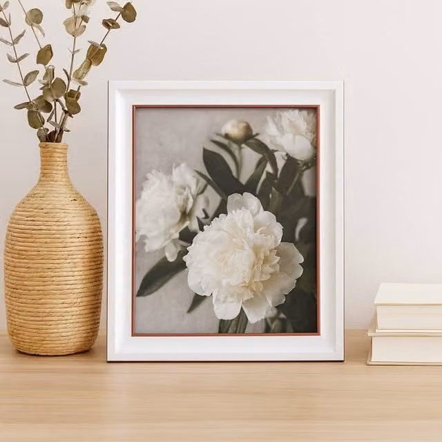 Voltico Modern White MDF Single Rectangular Photo Frame, W/D/H: 25.4 x 20.32 x 25.4 cm