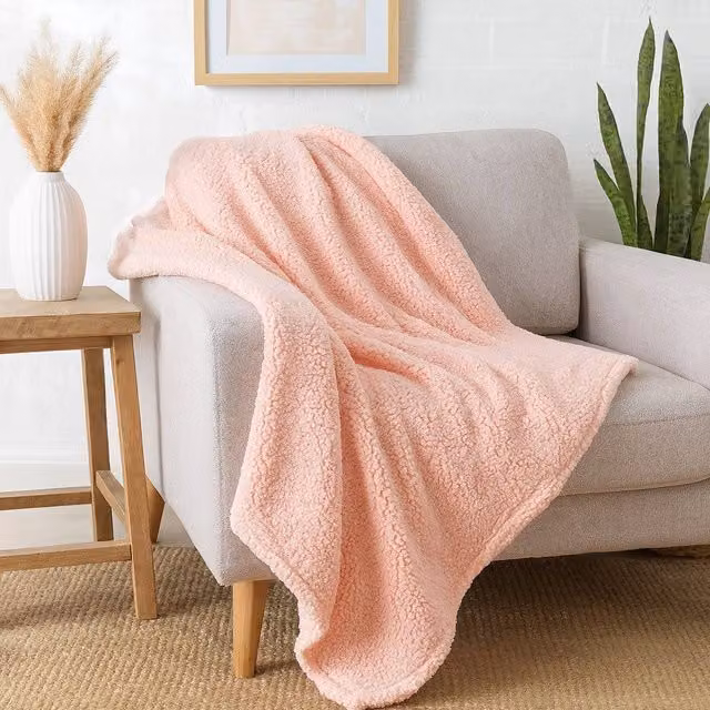 Voltico Super Soft Cuddle Throw in Baby Pink, W/D/H: 130 x 180 cm – 1