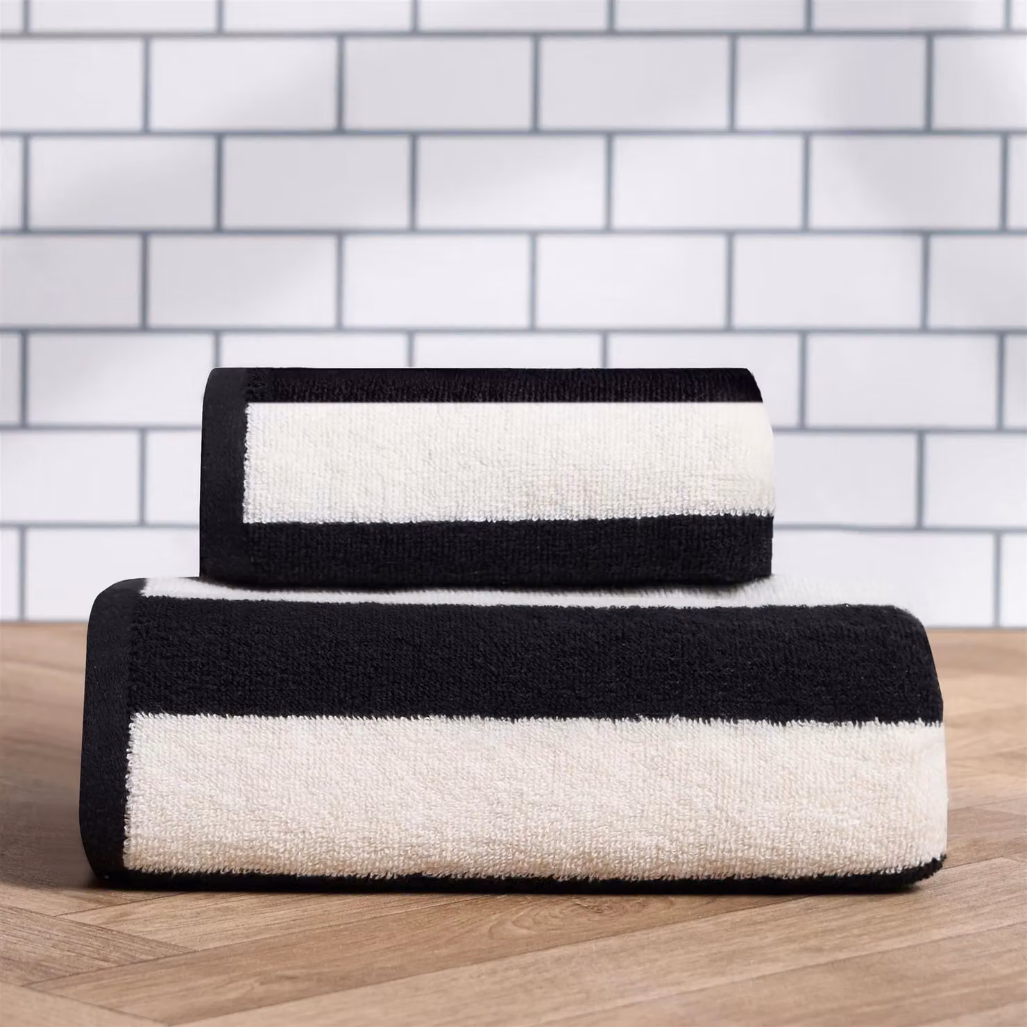 OHS 2 Pack Striped 100% Cotton Hand Towels in Black and White, W/D/H: 50 x 80 x 0.5 cm – 7