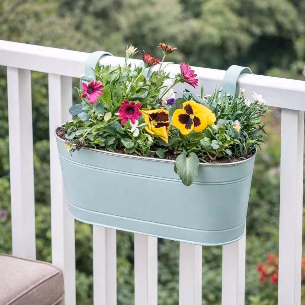 Marco Paul Green Hanging Window Box Planter for Fences and Balconies W/D/H: 30.48 x 30.48 x 30.48 cm – 3