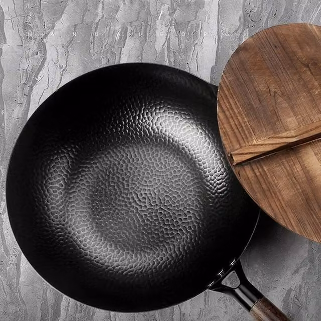 FORGEVIO Black Uncoated Cast Iron Wok, Diameter: 32 cm – 1