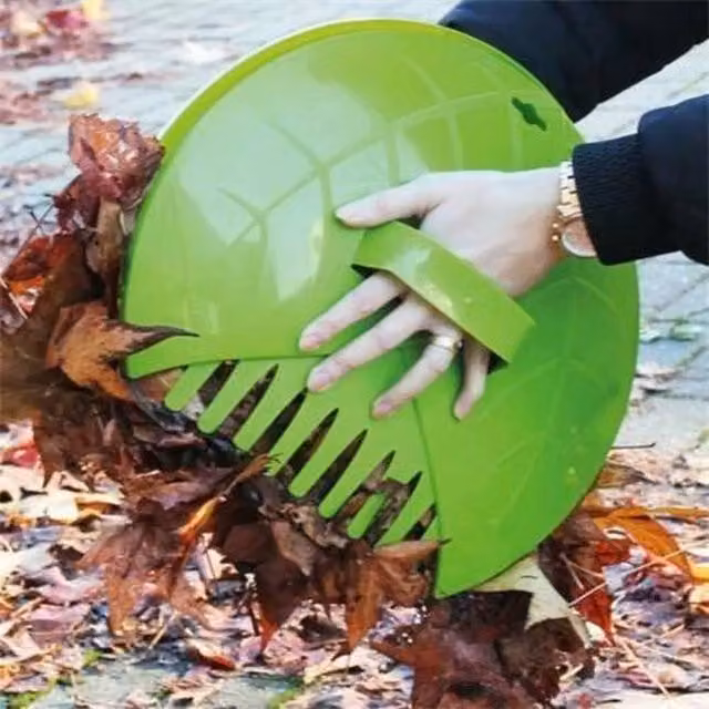 NESTLUNE 2-Piece Large Green Garden Leaf Grabbers with Tines, Length: 100 cm, Width: 15 cm