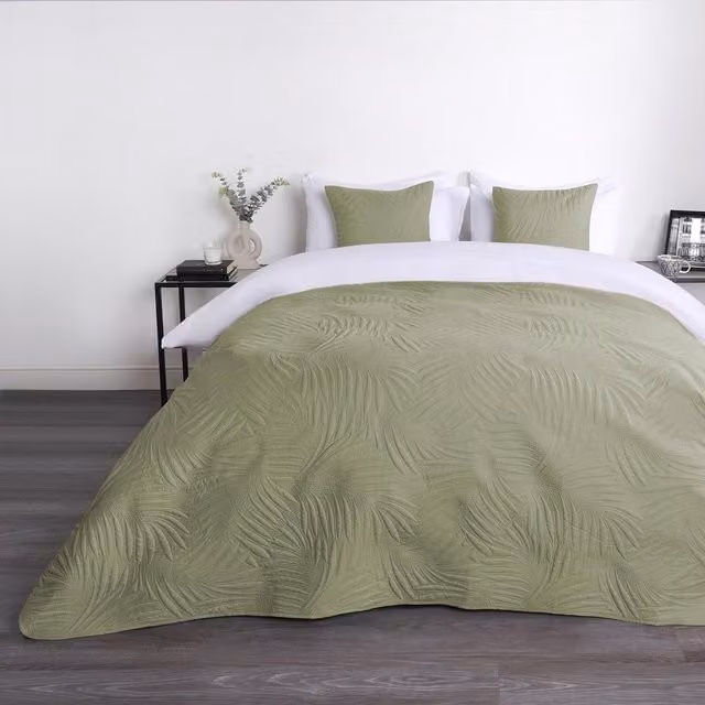 OHS Floral Quilted Throw in Green, 200 cm