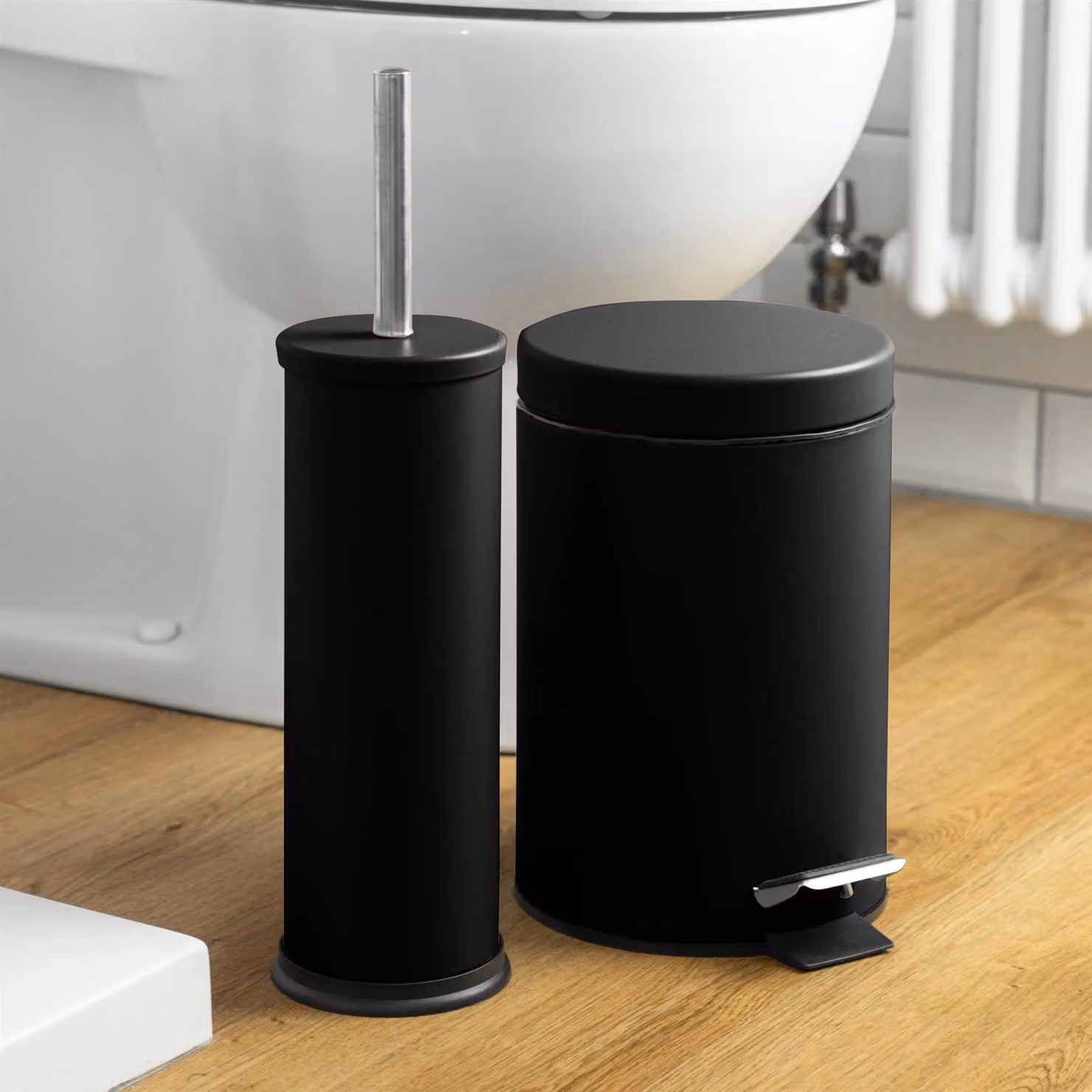 Harbour Housewares 3L Round Stainless Steel Pedal Bin and Toilet Brush Set in Black – 6