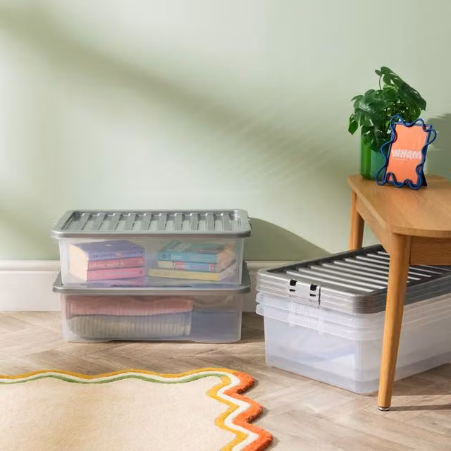 Wham Crystal 32L Stackable Plastic Storage Boxes with Silver Lids, Pack of 5, Transparent
