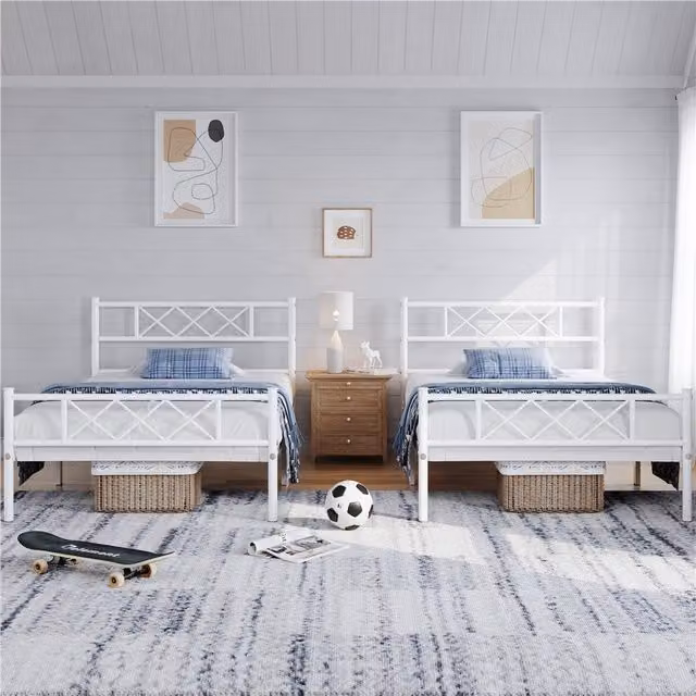 Yaheetech White Lacquered Metal Bed Frame with Geometric Industrial Design, W/D/H: 90 x 190 cm