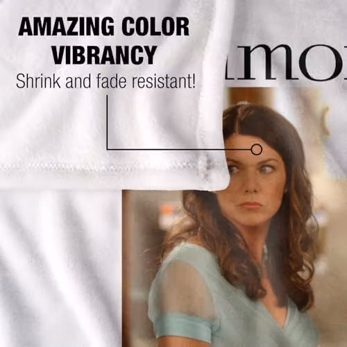 Warner Bros. Gilmore Girls Lorelai and Rory Super Soft Fleece Throw Blanket, Multicolour, W: 91 cm, D: 147 cm – 2
