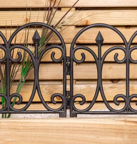 Samuel Alexander Black Ornate Plastic Garden Border Edging, Set of 8, H x W: 57 x 23 cm – 4