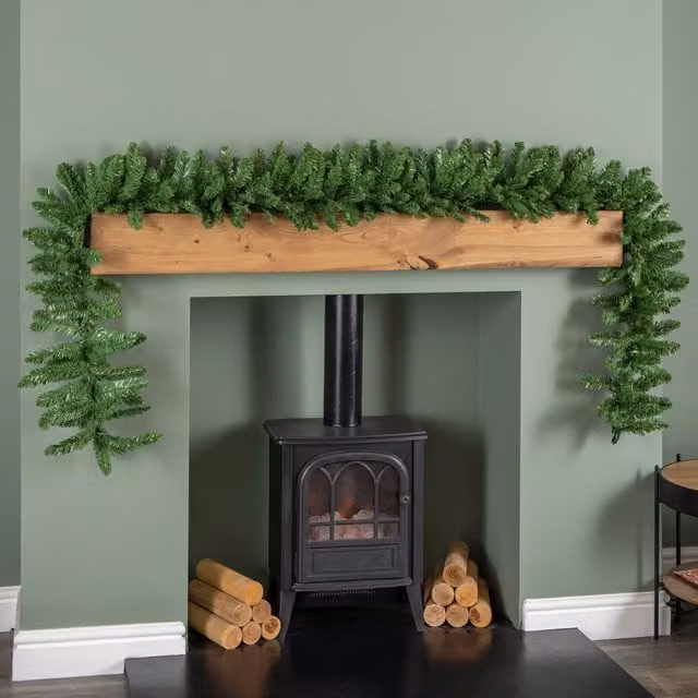 Samuel Alexander 2.7m Plain Green Christmas Garland with 260 Bullet Tips – 1