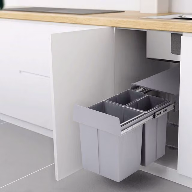 Livingandhome Large Pull-Out Kitchen Waste Bin with Flip Lid and Soft Close, Grey